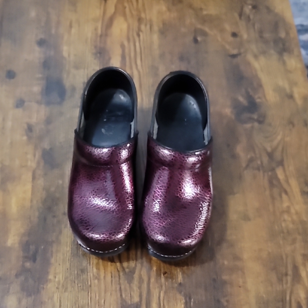 Dansko Maroon Textured Clogs - image 3